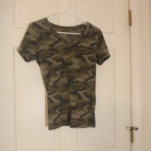 womens v neck camo shirt